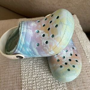 Rainbow cloud CROCS c12